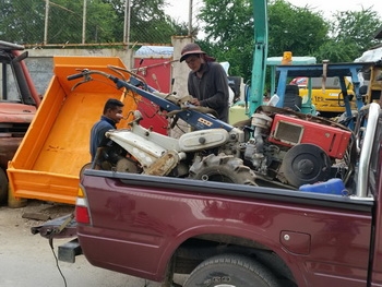 ส่งแล้วครับ ไถนาพวนดิน เดินตาม ส่งไปขอนแก่น ขอบคุณครับ