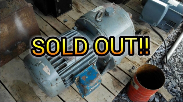 ******** Sold Out!! ******* มอเตอร์เกียร์ Marelli Made in Italy ขนาด 3 HP. 380V. อัตราทด 1:30 ความเร็วรอบ 50 RPM. วิ่งเงียบ พร้อมใช้งาน!!