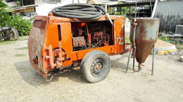 ****** Sold Out!! ****** เครื่องยิงทราย IWATA Japan เครื่องยนต์ดีเซล ISUZU C240 อุปกรณ์ สาย หัว ถัง ครบพร้อมใช้!!