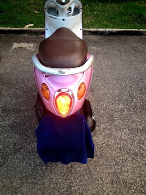 Fino  สีขาวชมพู่ รถบ้านเดิมเดิม 11900 สภาพพร้อมใช่งาน