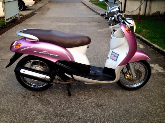 Fino  สีขาวชมพู่ รถบ้านเดิมเดิม 11900 สภาพพร้อมใช่งาน