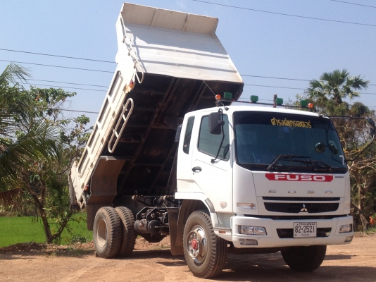 ขายรถบรรทุก 6 ล้อ ดั้มดิน   (ขายดาวน์ )