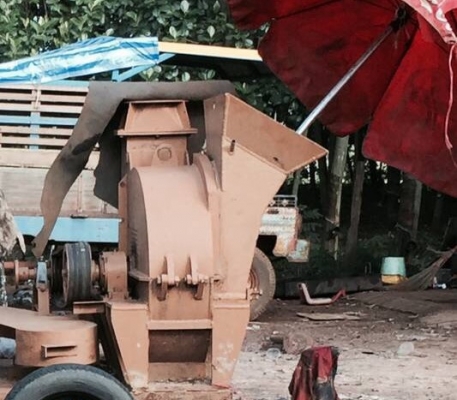 เครื่องสับไม้