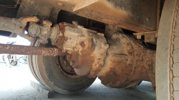 ขายเทนเลอร์ 10 ล้อ 2 เพลา หางพับไฮดรอริค HINO KT725 เครื่อง HO7C 180 แรงม้า คัสซีสวย เบรคทิฟฟี่ สโลว์กลาง พาวเวอร์ ทะเบียนพร้อมโอนครับ