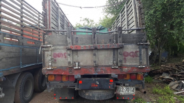 ขาย 10 ล้อ เพลาเดียว HINO KT925 วางหัว F18 คัสซีสวยตลอดเส้น เครื่อง EH700 168 แรงม้า พวงมาลัยพาวเวอร์ ยางเต็ม ทะเบียนเต็มพร้อมโอนครับ ขาย 10 ล้อ เพลาเดียว HINO KT925 วางหัว F18 คัสซีสวยตลอดเส้น เครื่อง EH700 168 แรงม้า พวงมาลัยพาวเวอร์ ยางเต็ม ทะเบียนเต็มพร้อมโอนครับ