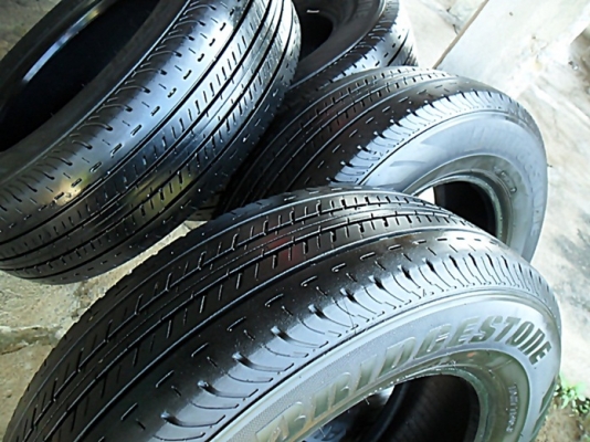 ยางกระบะขอบ15 บริดสโตน205-70-R15ลงพื้นปี14 (4เส้น 3,900บ) ยางกระบะขอบ15 บริดสโตน205-70-R15ลงพื้นปี14 (4เส้น 3,900บ)