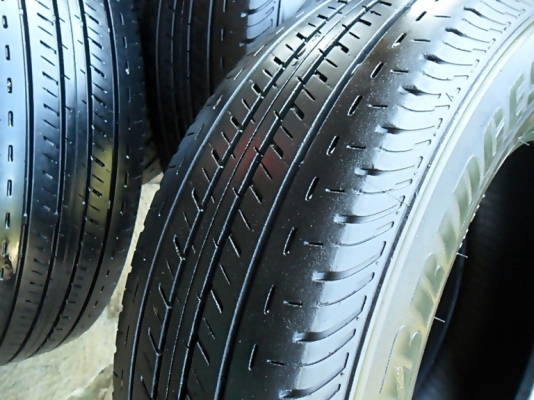 ยางกระบะขอบ15 บริดสโตน205-70-R15ลงพื้นปี14 (4เส้น 3,900บ) ยางกระบะขอบ15 บริดสโตน205-70-R15ลงพื้นปี14 (4เส้น 3,900บ)