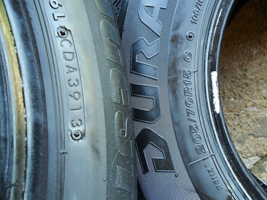 ยางกระบะขอบ15 บริดสโตน205-70-R15ลงพื้นปี14 (4เส้น 3,900บ) ยางกระบะขอบ15 บริดสโตน205-70-R15ลงพื้นปี14 (4เส้น 3,900บ)