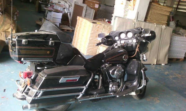 HD  ULTRA 2002    330,000