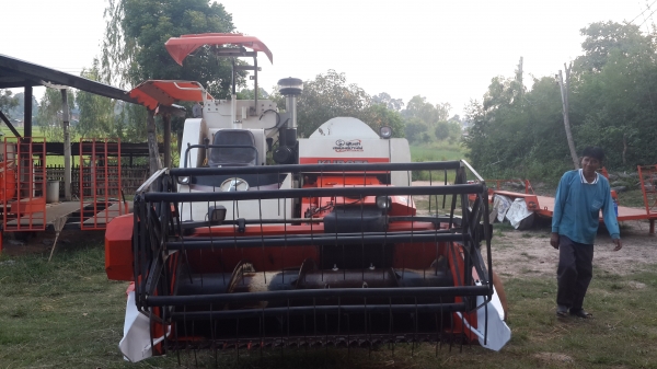 ขายรถเกี่ยวข้าวคูโบต้า DC 60 PLUS เจ้าของขายเองครับ ขายรถเกี่ยวข้าวคูโบต้า DC 60 PLUS เจ้าของขายเองครับ