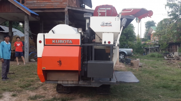 ขายรถเกี่ยวข้าวคูโบต้า DC 60 PLUS เจ้าของขายเองครับ ขายรถเกี่ยวข้าวคูโบต้า DC 60 PLUS เจ้าของขายเองครับ