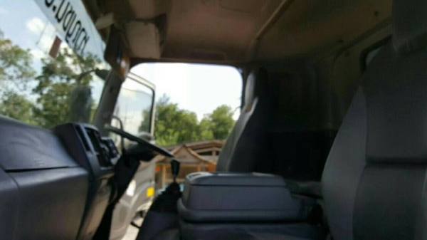 รถ10 ล้อ ISUZUหัวตึก เครื่อง 300 2 เพลา ดั้ม