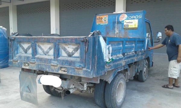 หกล้ออีซูสุดั้มเล็ก  100 แรงม้า  (รถร้านวัสดุ )  พร้อมใช้งาน  เล่มติดมือ