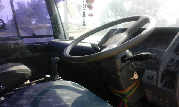 ขายรถหางปลาบรรทุกรถแบคโฮ HINO F17 ขึ้นรุ้น 200 ทะเบียนพร้อม