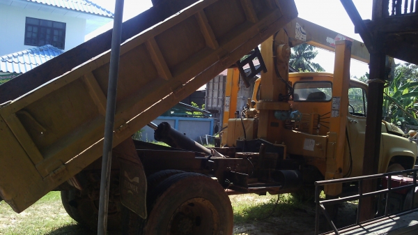 ขายรถ 6 ล้อดั้ม ติดเครน ขายรถ 6 ล้อดั้ม ติดเครน