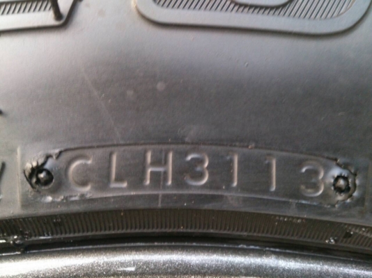 ขายแม็กTOYOTA FORTUNER ขอบ17 พร้อมยางบริดสโตนA/T 265/65R17 ยางสัปดาห์ที่31ปี13 สวยๆจำนวน 1 ชุด พร้อมน๊อตแท้ 24 ตัว