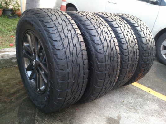 ขายแม็กTOYOTA FORTUNER ขอบ17 พร้อมยางบริดสโตนA/T 265/65R17 ยางสัปดาห์ที่31ปี13 สวยๆจำนวน 1 ชุด พร้อมน๊อตแท้ 24 ตัว