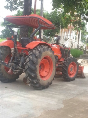 ขายรถไถ KUBOTA M 7040 ขายรถไถ KUBOTA M 7040