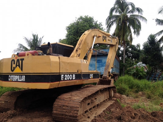 ขายรถแบ็คโฮ CAT E 200 B ขายรถแบ็คโฮ CAT E 200 B