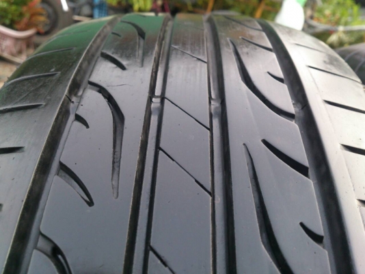 ขายยาง DUNLOP LM704 205/65R15 ยางสัปดาห์ที่23ปี14 ดอกยางสดหนาเท่ากันไม่แตกลายไม่ร้าวไม่กินข้างไม่มีปะ สวยๆ จำนวน 1 ชุด ขายยาง DUNLOP LM704 205/65R15 ยางสัปดาห์ที่23ปี14 ดอกยางสดหนาเท่ากันไม่แตกลายไม่ร้าวไม่กินข้างไม่มีปะ สวยๆ จำนวน 1 ชุด
