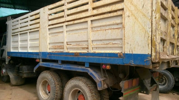 สิบล้อ มิตรซูชุ ไอ้หลง FN527M TD 613&times;&times;&times; 220โบว์-2เพา ดั้ม KC สภาพดีสวยกริบบางเดิมทั้งคัน ทะเบียนพร้อมโอน ราคา 795,000บ ต่อรอง