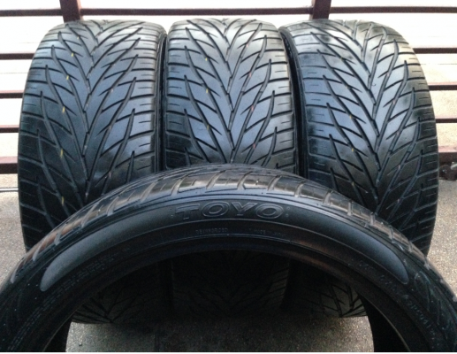 ยาง Toyo 265 40 22 ปี12 ดอกเต็ม คมๆ ราคาไม่แพง