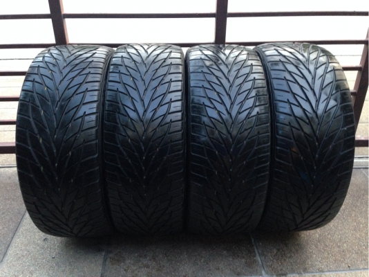 ยาง Toyo 265 40 22 ปี12 ดอกเต็ม คมๆ ราคาไม่แพง