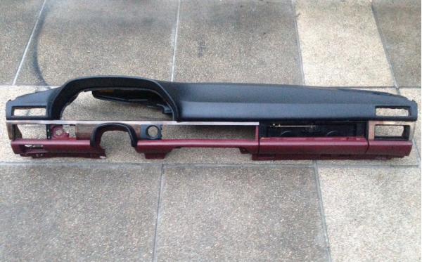 คอนโซลหน้า BENZ S-Class W126 สภาพสวยมาก พร้อมใช้งาน