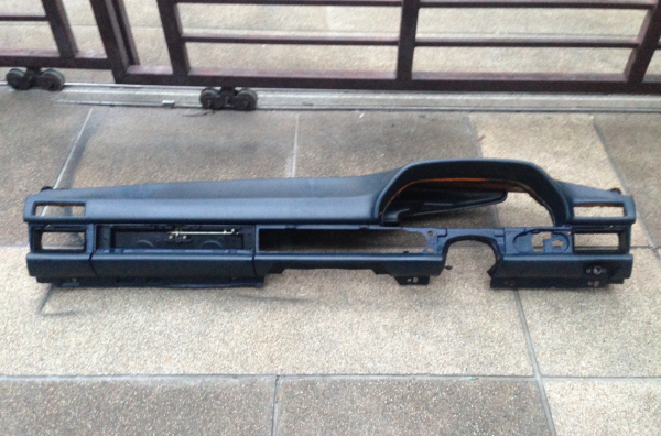 คอนโซลหน้า BENZ S-Class W126 ตัว4ประตู ราคาไม่แพง