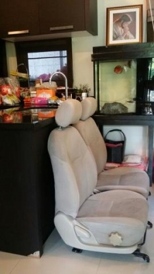 ขายเบาะหน้า Vigo รุ่น G สีครีม สภาพดี