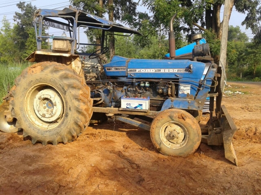 ขายรถไถ FORD6600 สภาพพร้อมไช้เอกสารทะเบียน ขายรถไถ FORD6600 สภาพพร้อมไช้เอกสารทะเบียน