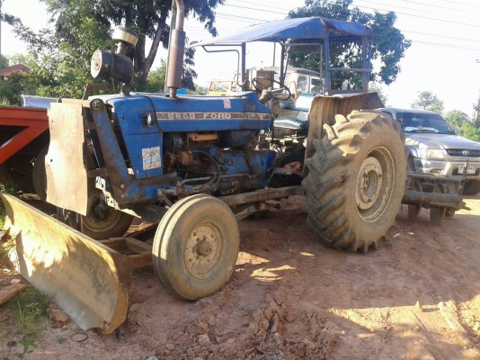 ขายรถไถ FORD6600 สภาพพร้อมไช้เอกสารทะเบียน ขายรถไถ FORD6600 สภาพพร้อมไช้เอกสารทะเบียน