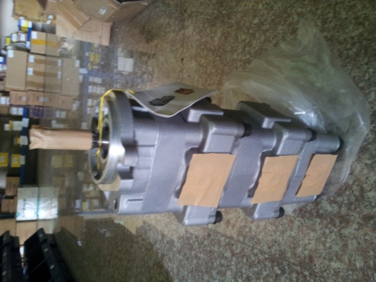 ขายปั๊มไฮดรอลิค ใส่ KOMATSU  PC 30-7 และ PC20