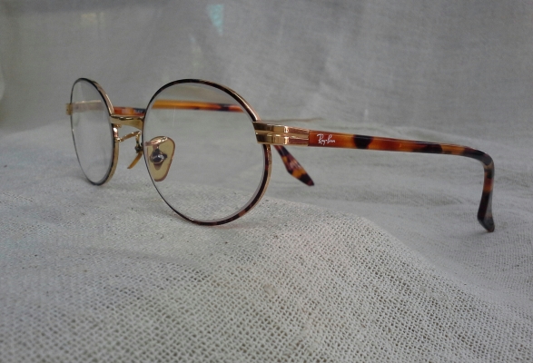 ที่สุดแห่งแว่นสายตายาว B&amp;L RAY-BAN USA