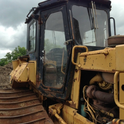 ขายรถแทรคเตอร์ CAT D5H เอกสารเล่มทะเบียน ตีนเป็ด เกียร์ตัด ราคา 970000