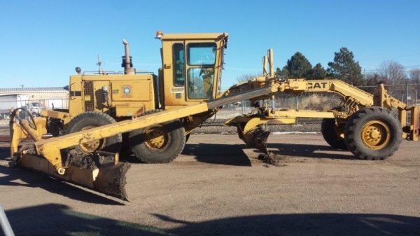รถเกรด CAT 12G #61M12600 ปี 1988yr รถยังอยู่นอกนะคะ คันนี้มี scarify ให้ด้วยค่ะ ติดต่อ ใหม่ 061-4194022
