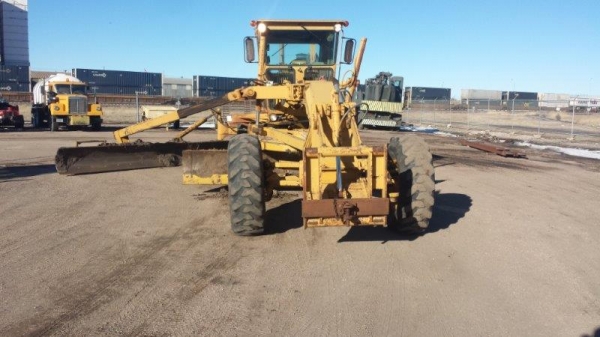 รถเกรด CAT 12G #61M12600 ปี 1988yr รถยังอยู่นอกนะคะ คันนี้มี scarify ให้ด้วยค่ะ ติดต่อ ใหม่ 061-4194022