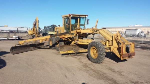 รถเกรด CAT 12G #61M12600 ปี 1988yr รถยังอยู่นอกนะคะ คันนี้มี scarify ให้ด้วยค่ะ ติดต่อ ใหม่ 061-4194022