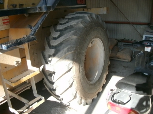 รถตัก โคมัตสุ WA150-1 #30370 รถอยู่ต่างประเทศนะคะ สนใจนำเข้าติดต่อ ใหม่ 061-4194022