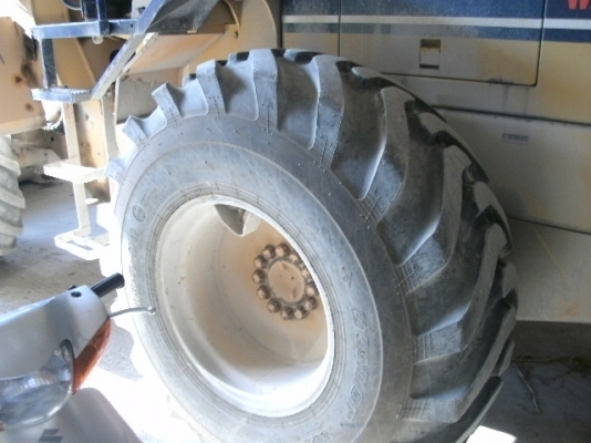 รถตัก โคมัตสุ WA150-1 #30370 รถอยู่ต่างประเทศนะคะ สนใจนำเข้าติดต่อ ใหม่ 061-4194022