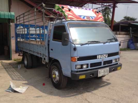 ขายnpr เครื่อง135 ช่วงล่างFหน้าหลัง พ.เพาเวอร์ รถสวย ภายในสวยสะอาดครบ