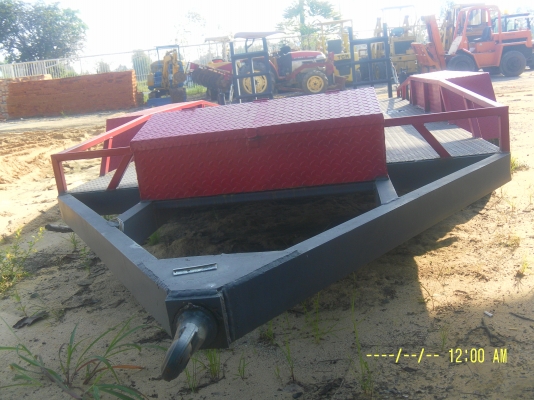 ขายเทเลอร์รถเกี่ยวของใหม่ราคา65000บาทสนใจโทร0816426706