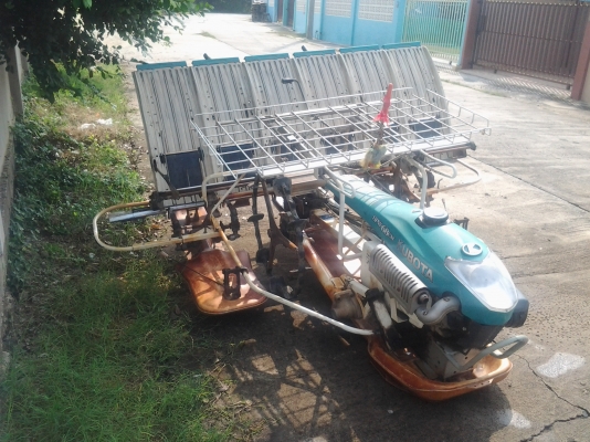 รถดำนาคูโบต้า6แถวแบบเดิมตาม