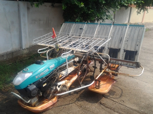 รถดำนาคูโบต้า6แถวแบบเดิมตาม