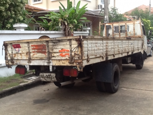 รถห้าง HINO KM779  117แรงม้า