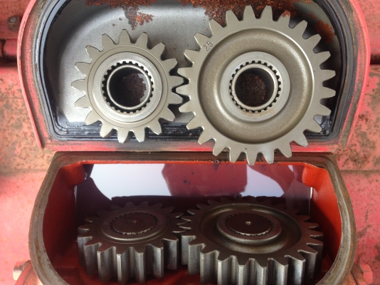 ผานโรตารี่ เก่านอกสภาพสวย ผานโรตารี่ เก่านอกสภาพสวย