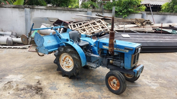 รถไถพรวนดินนั่งขับ  MITSUBISHI  รุ่น D1500V ขนาด 15 แรง  เก่าญี่ปุ่น สภาพพร้อมใช้งาน