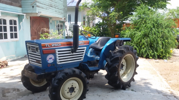 ขายอิซากิ2510สองเพลาสวยๆครับ พาวเวอร์ครับ