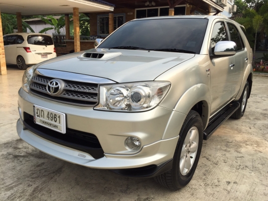 FORTUNER 2.5G  2WD  ปี53  ราคา  565,000 บาท
