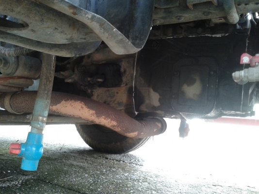 ISUZU NPR 120 รถบรรทุกน้ำมัน